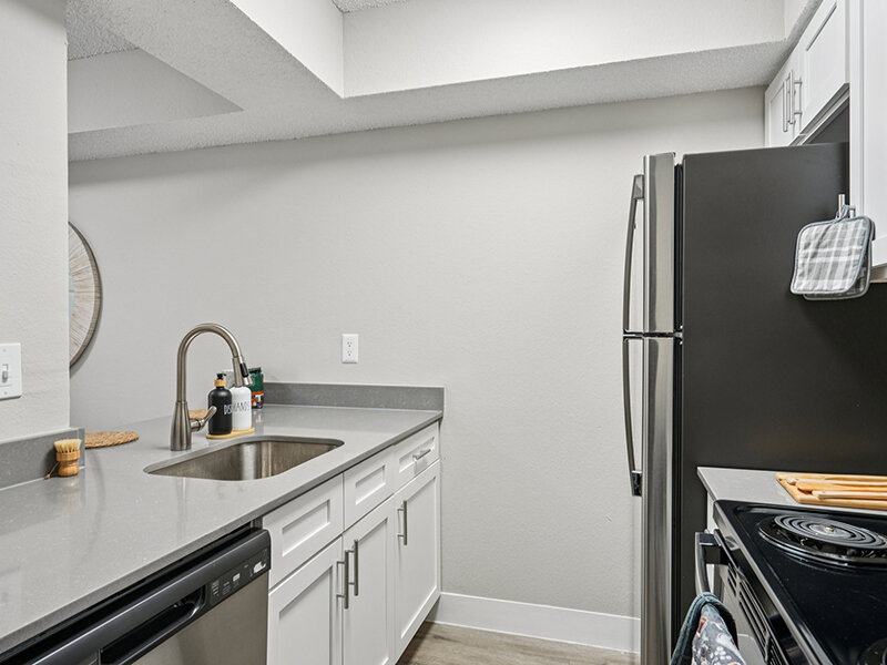 Kitchen with Dishwasher | Villas on Rosemeade East