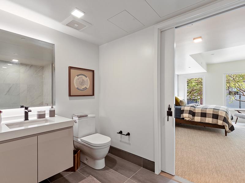 Spacious Bathroom | 950 Tennessee Apartments in San Francisco