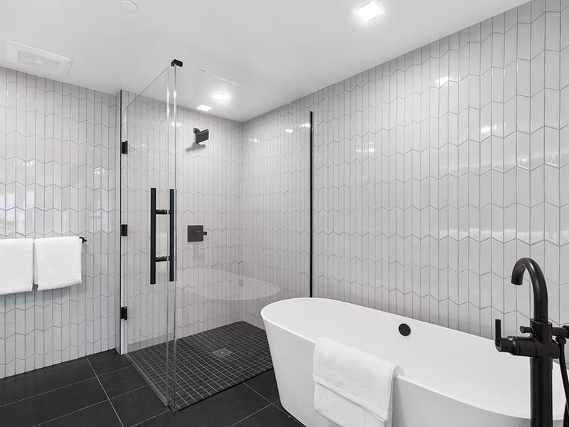 Shower | 950 Tennessee Apartments in San Francisco