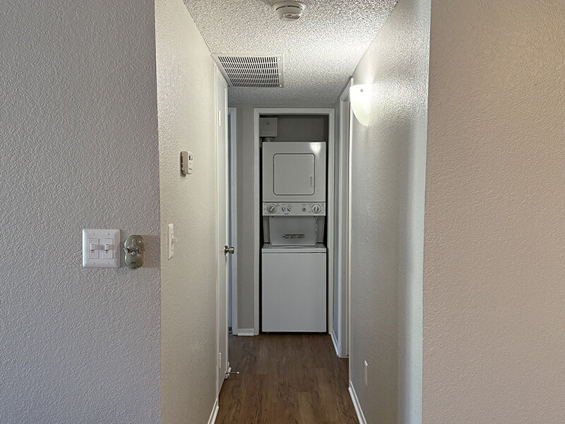 Laundry Closet | 2x2A | Willow Ridge