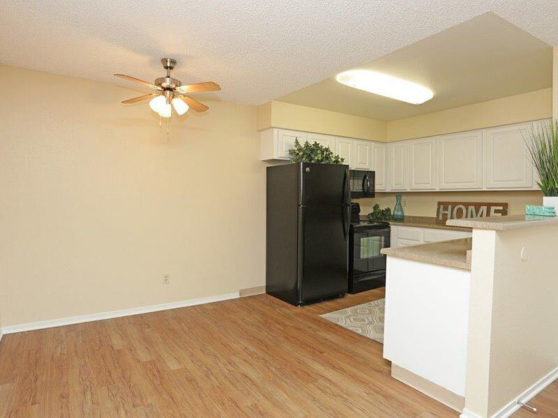 Interior Kitchen | Willow Ridge