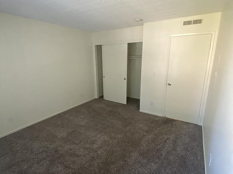 Bedroom Closet | Willow Ridge