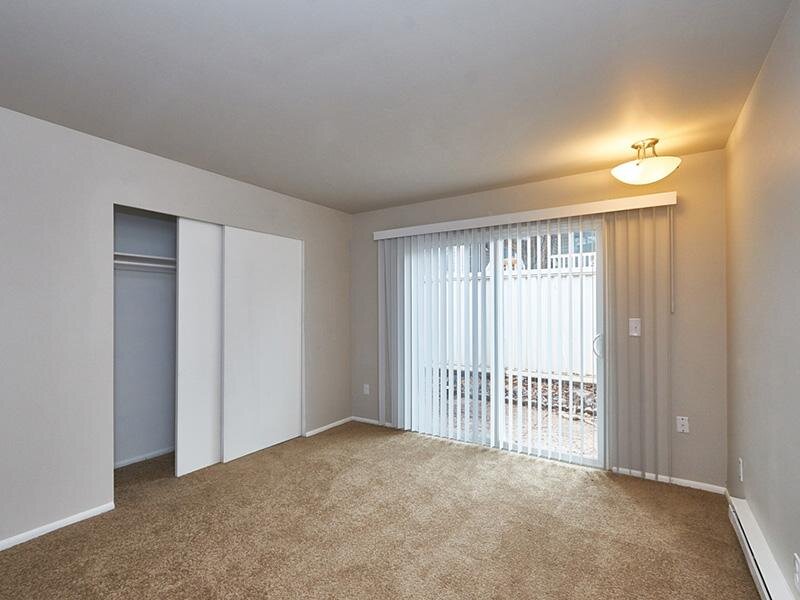 Carpeted Room | The Azlee