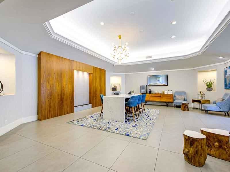 Lobby | Elevate Long Beach Apartments