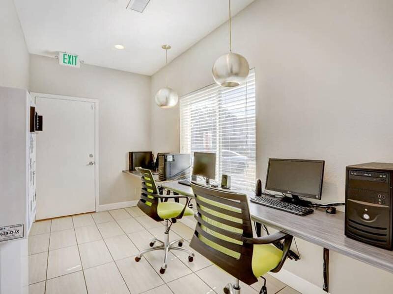 Business Center | Ascent at Havana Apartments