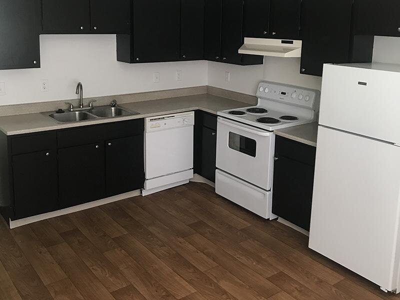 Fully Equipped Kitchen | Mulberry Park Apartments in Taylorsville, UT
