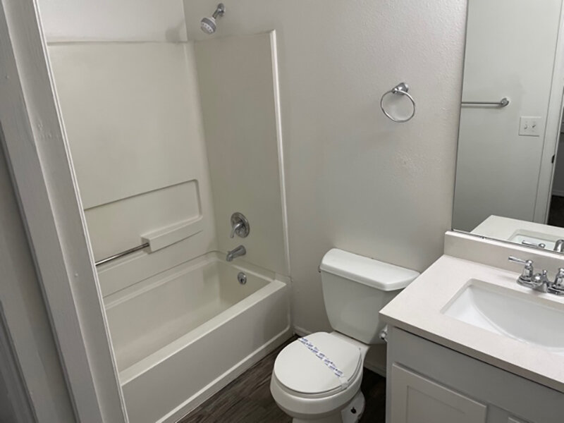 Bathroom with Bathtub | Mulberry Park