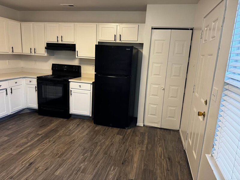 Kitchen Appliances with Fridge and Stove | Mulberry Park