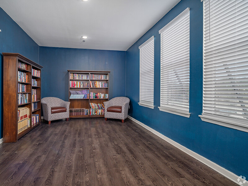 Luxury Seating | El Sereno Senior Living