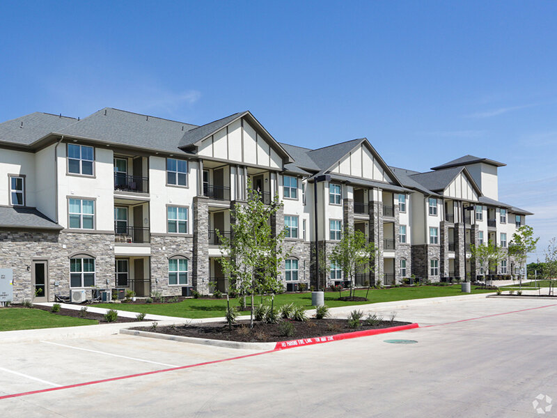 Apartment Complex | El Sereno Senior Living