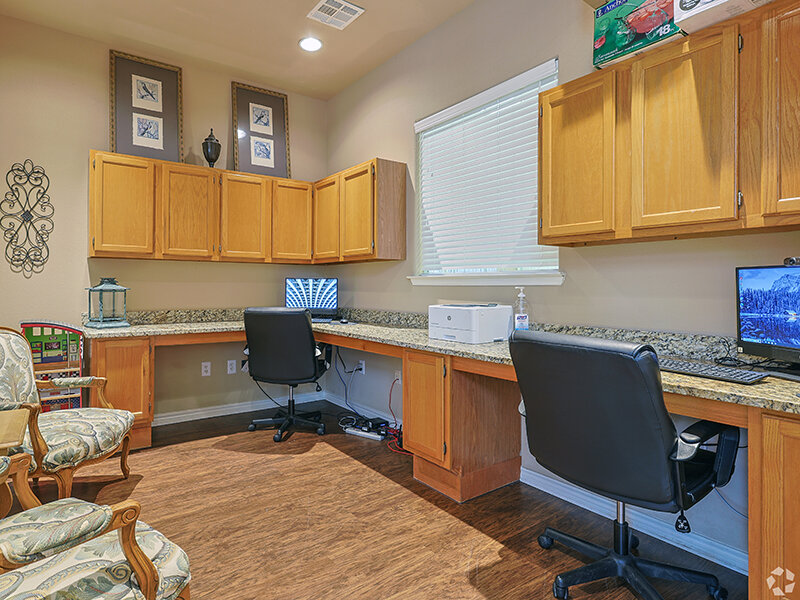 Office | Oaks at Georgetown