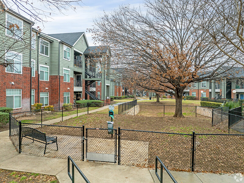 Exterior Views | Oaks at Georgetown