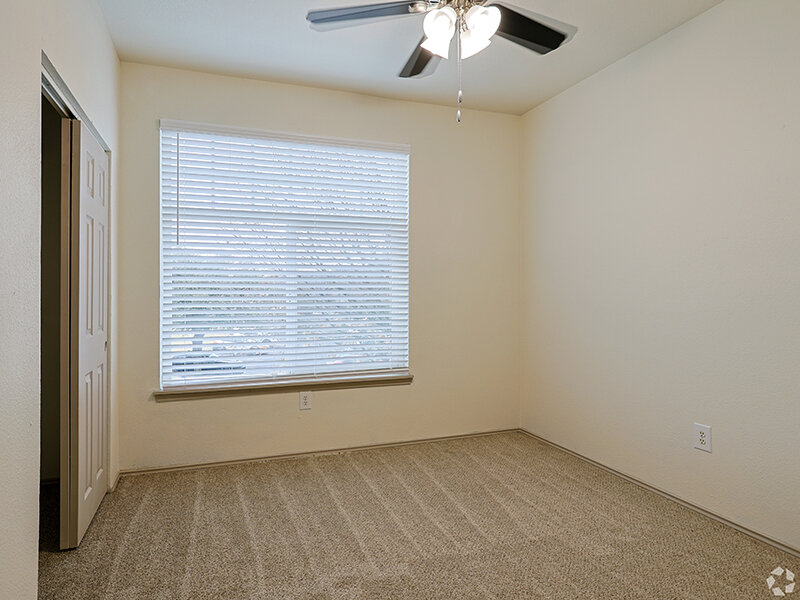 Luxury Space | Oaks at Georgetown