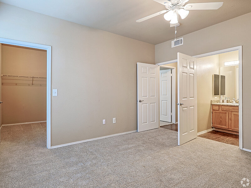 Luxury Bedroom | Oaks at Georgetown