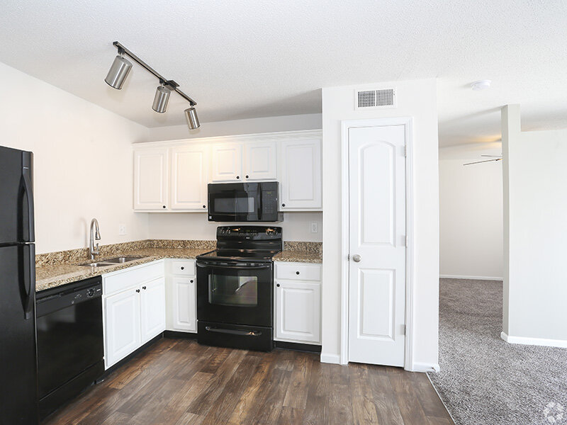 Large Kitchen | Pinegate