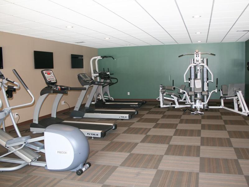 Gym | Apartments with a Gym in Merriam, KS
