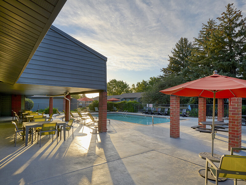 Apartments with a Pool | Solstice Apartments in Aurora, CO