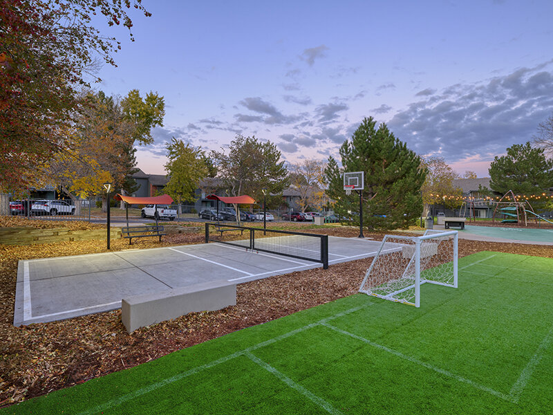 Basket Ball Court | Solstice Apartments in Aurora, CO