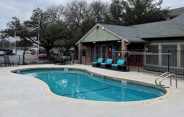 Villa Nueva Community Features