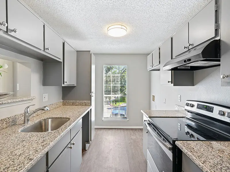 Kitchen | Coventry Park Apartments