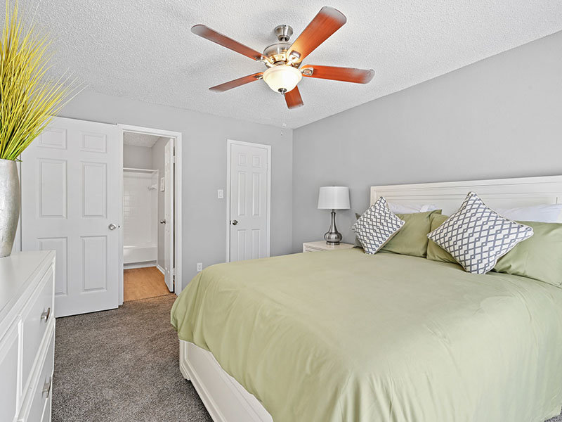 Bedroom with Ceiling Fan | Coventry Park Apartments
