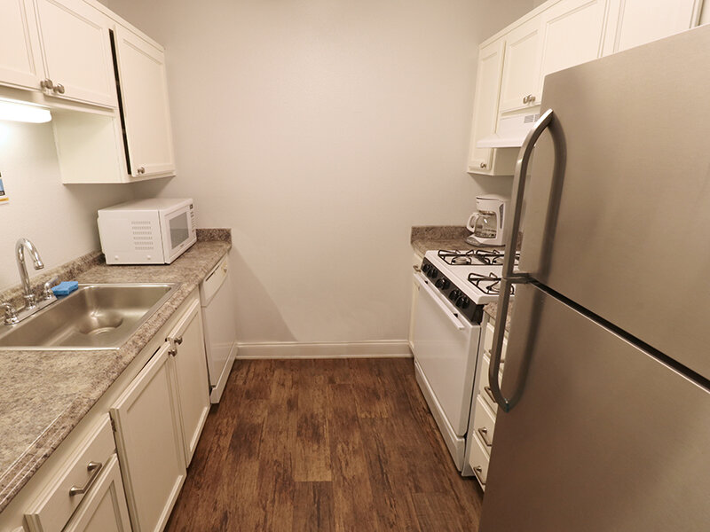 Kitchen | West Creek Villas