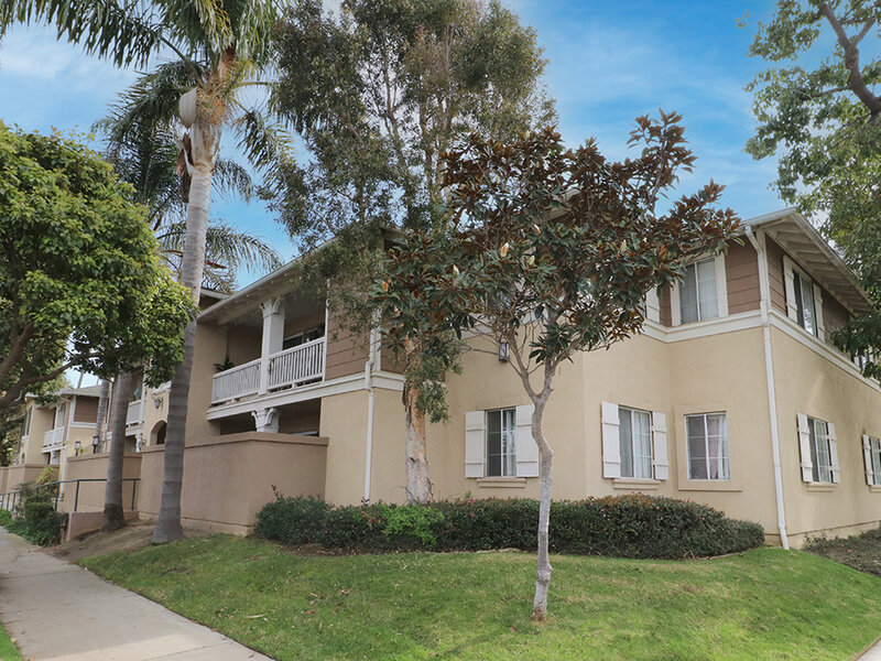 Palm Terrace Apartments in Oxnard