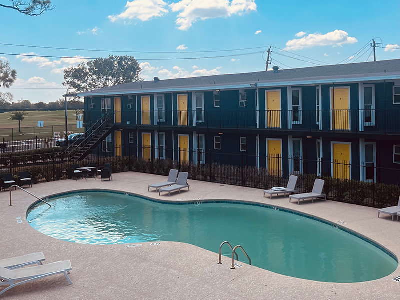 Swimming Pool | Royal Wayside Apartments in Houston, TX