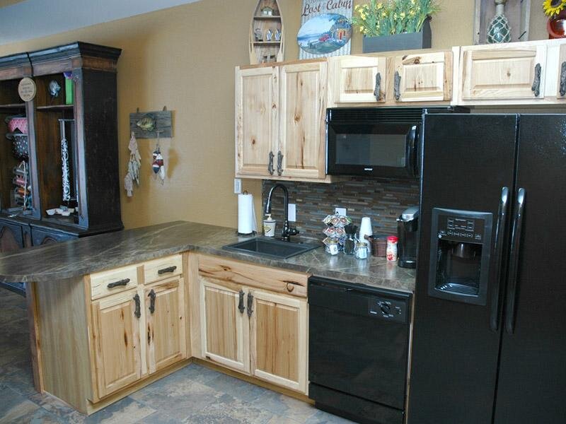 Clubhouse Kitchen | The Lodge Apartments in Blue Springs, MO