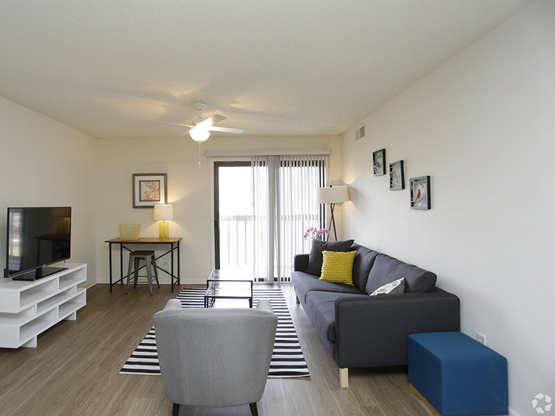 Large Room | Reserve at Hillcrest