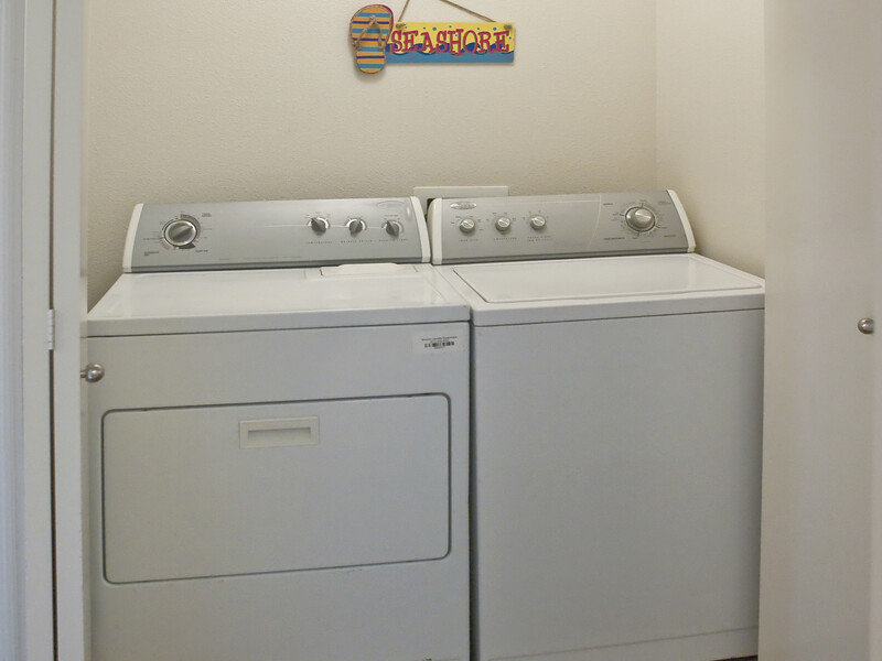 Washer and Dryer | Casa De Luna Apartments in Fresno, CA