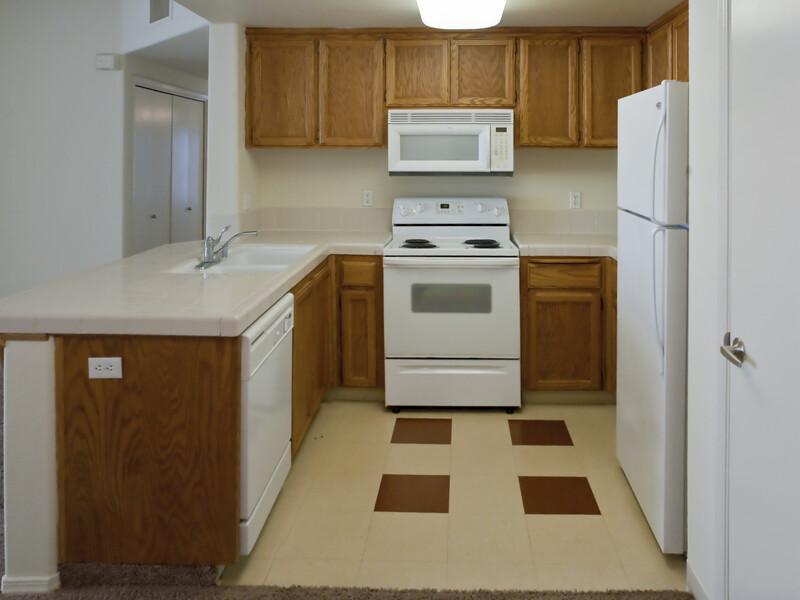 Fully Equipped Kitchen | Luxe West Apartments in Fresno, CA