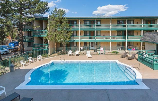 Thirteen 20 Potter Apartments Apartments in Colorado Springs, CO