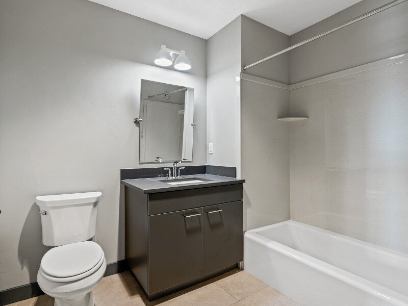 Full Bathroom | 9th East Lofts