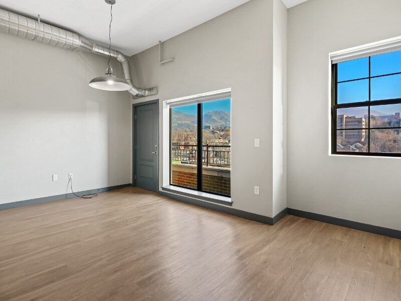 Abundant Natural Lighting | 9th East Lofts