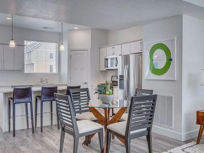 Dining Room | Coventry Townhomes