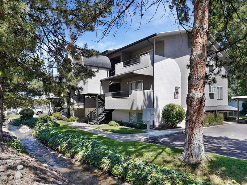 Apartment Complex with Foliage | Eastbrook