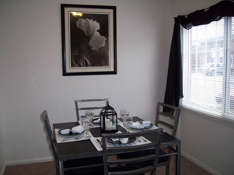 Dining Room | Northtowne Apartments in Columbus, OH
