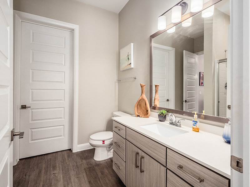 Bathroom | Station 324