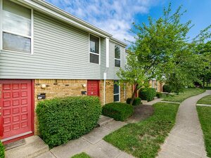 Building Exterior | Sharon Green Townhomes