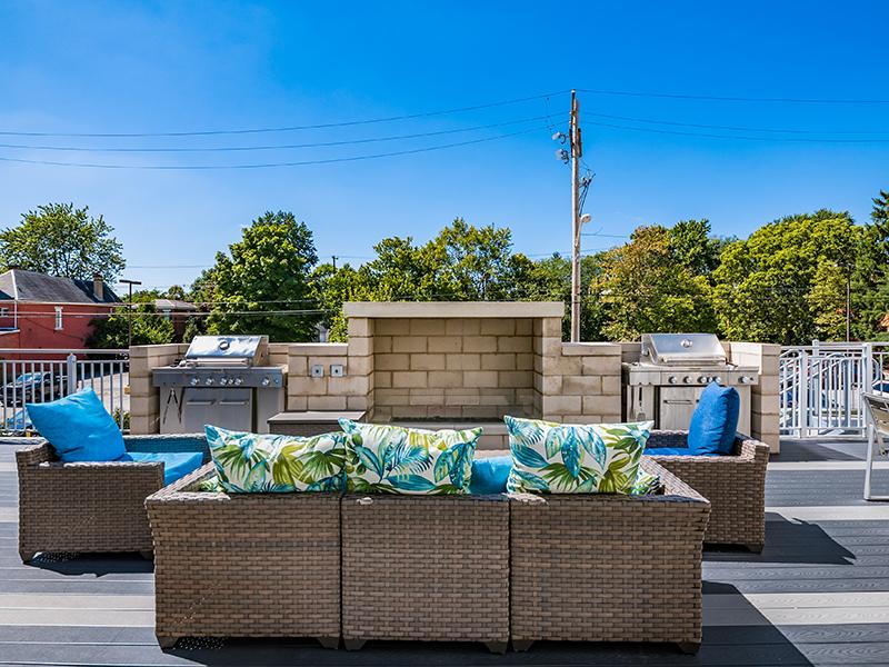Seating with BBQ Grills | The Jerome Apartments in Columbus, Ohio