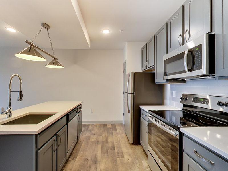Fully Equipped Kitchen | The Jerome Apartments in Columbus, Ohio