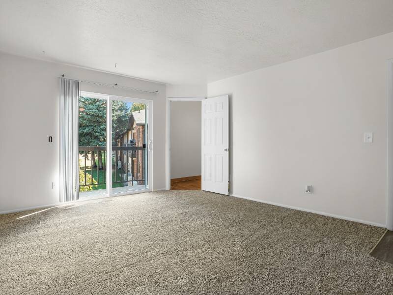 Living Room | Mountain Ridge Manor