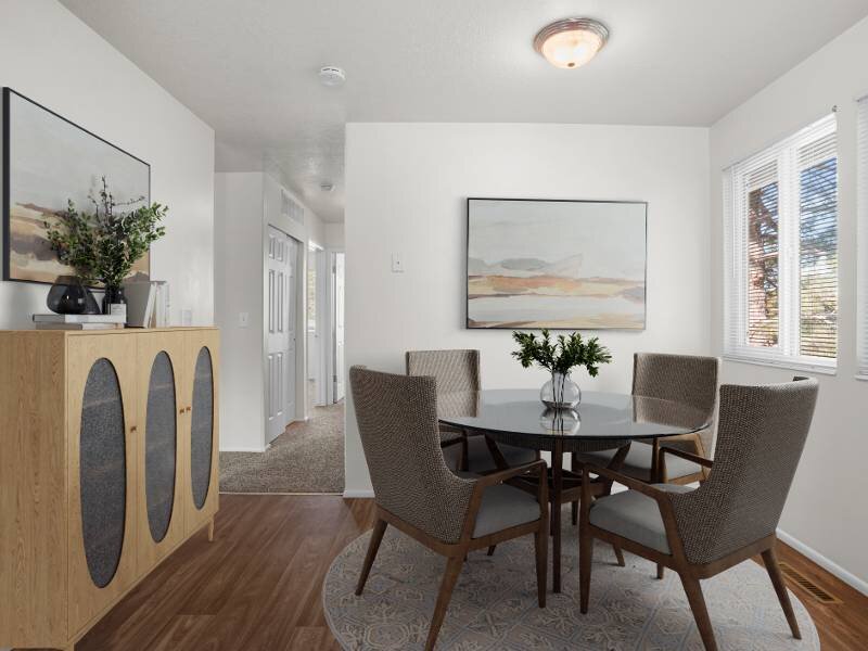 Staged Dining Room | Mountain Ridge Manor