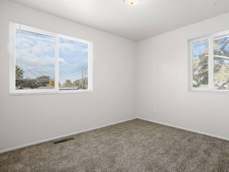 Room | Mountain Ridge Manor