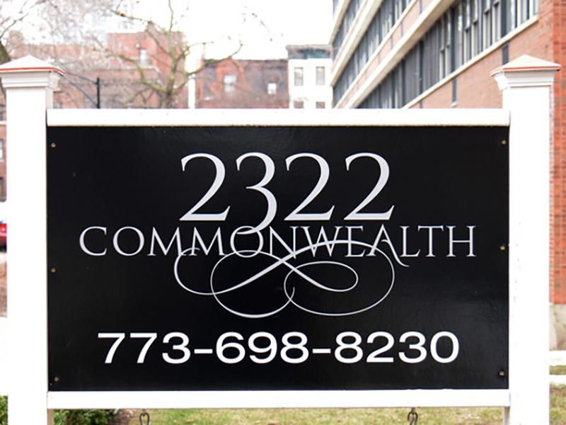 Monument Sign | Commonwealth Apartments in Chicago, IL
