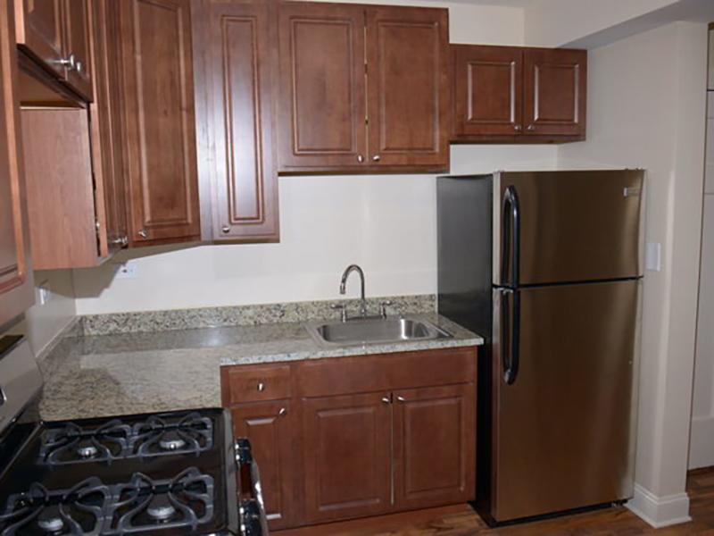 Stainless Appliances | Commonwealth Apartments in Chicago, IL