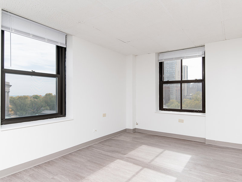 Large Interior Room | Commonwealth Apartments