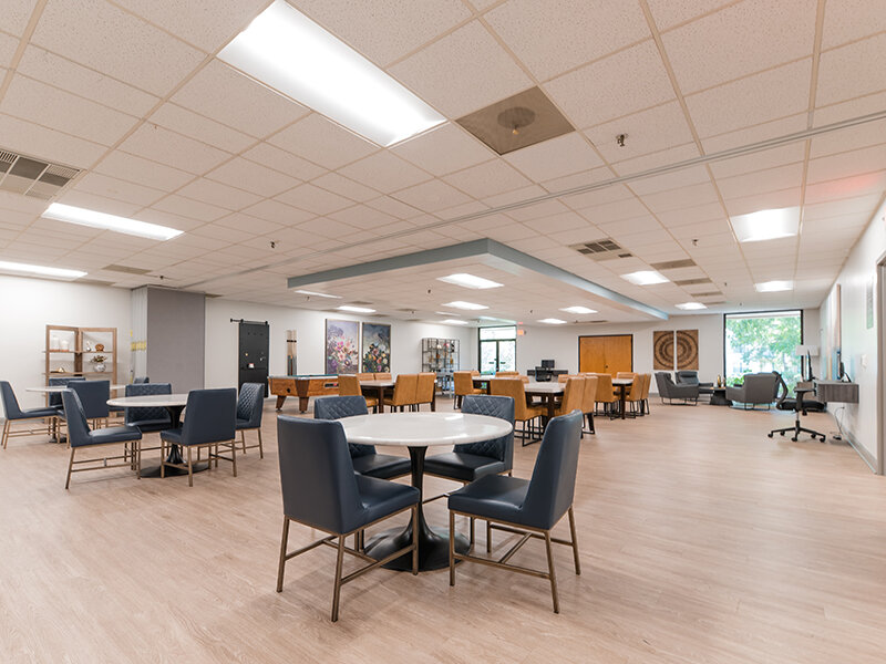 Community Luxury Area | Greenleaf Apartments