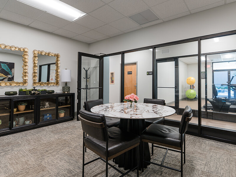 Office Seats | Greenleaf Apartments